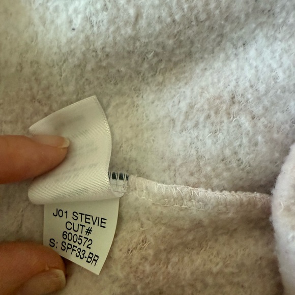 Perfect White Tee Stevie sweats in size small - Picture 4 of 4